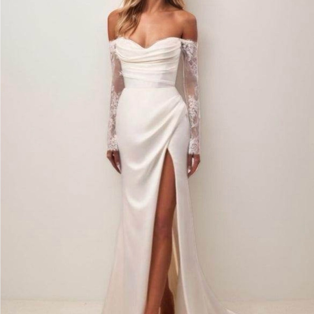 Elegant Off-Shoulder White Lace Dress